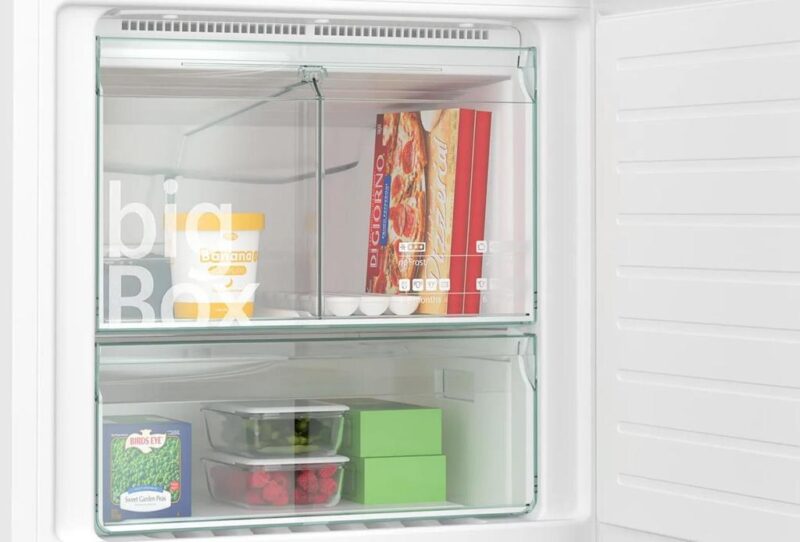 Siemens iQ300 Alttan Donduruculu Buzdolabı 186 x 70 cm Beyaz