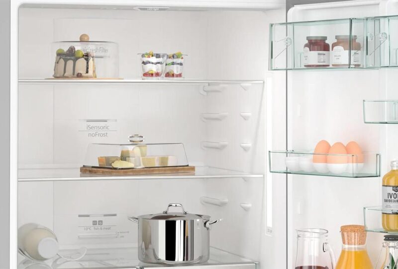 Siemens iQ500 Alttan Donduruculu Buzdolabı 186 x 75 cm Kolay temizlenebilir Inox