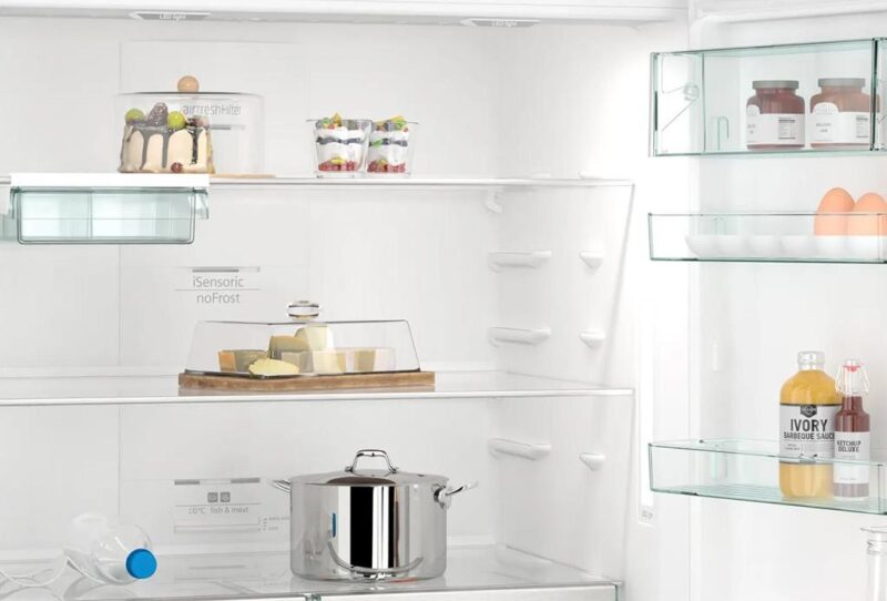 Siemens iQ500 Alttan Donduruculu Buzdolabı 186 x 75 cm Beyaz