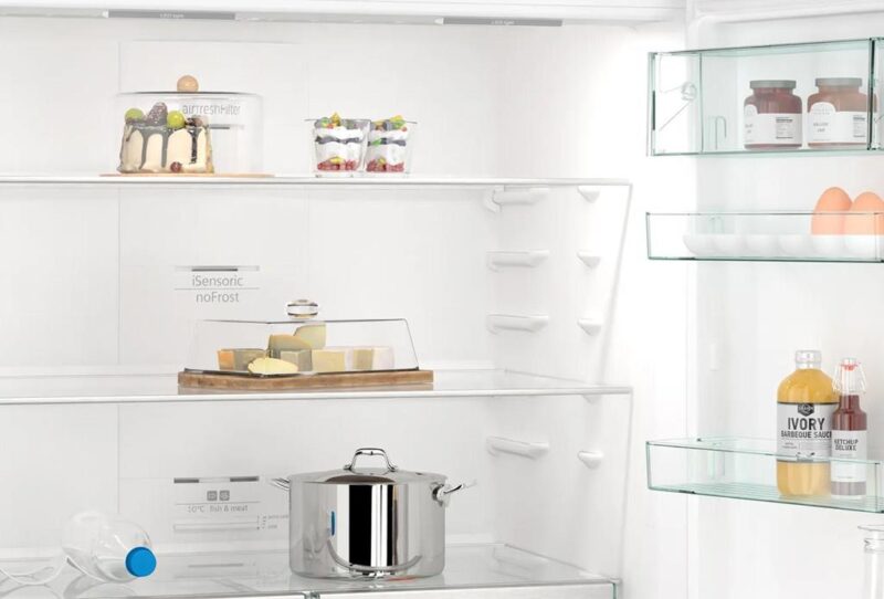 Siemens iQ500 Alttan Donduruculu Buzdolabı 186 x 86 cm Beyaz